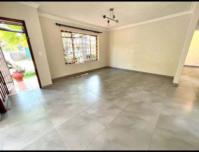 3 BEDROOM TOWNHOUSE FOR SALE IN NOORDHEUWEL